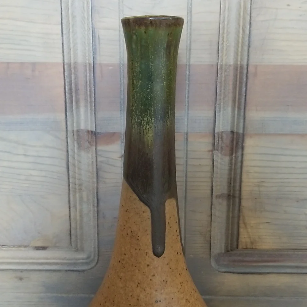Studio Art Pottery Hand-crafted Stoneware Vase.